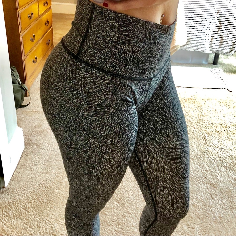 Lululemon Wunder Under Crop